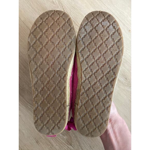 UGG espadrille ballet flats girls size 1 pink eyelet bow slip on comfort - Picture 4 of 7